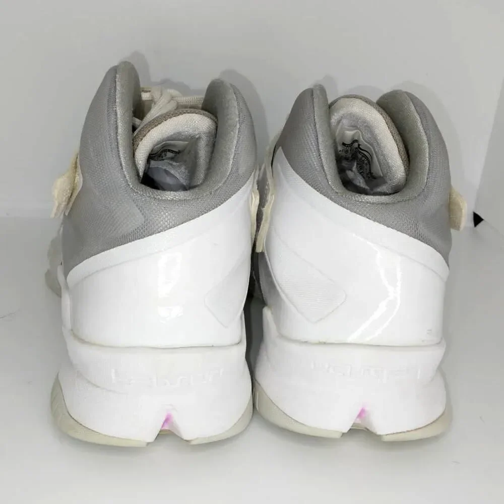 Nike Lebron James Soldier VIII Boy's Pre-owned Basketball Sneakers - sz. 6Y